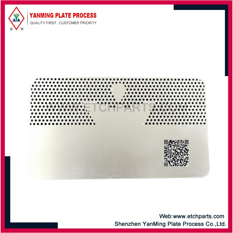 Bakit ang mga metal na card ng negosyo ay nakakakuha ng katanyagan sa mga propesyonal?